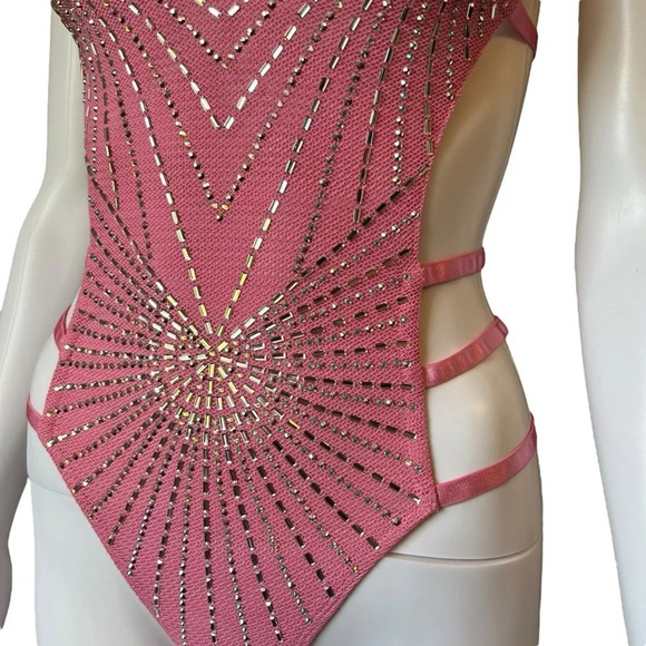 Banjul Bodysuit and Cover-up - Picture 8 of 15